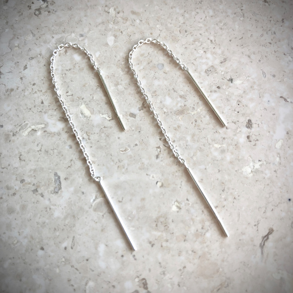 💚2/$40💚 Dainty Sterling Silver Threader Earrings - Picture 4 of 7
